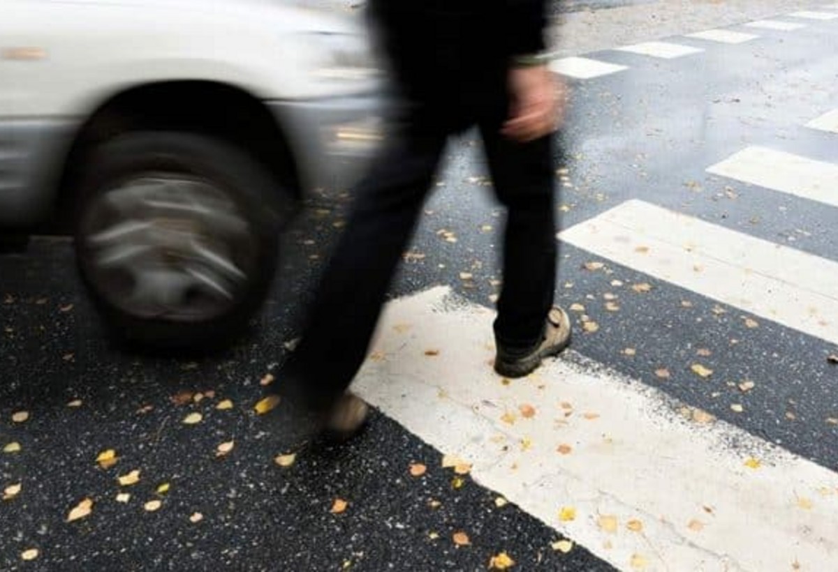 Kameraların olmadığı piyada keçidlərində sürücülər təhlükə yaradırlar - VİDEO