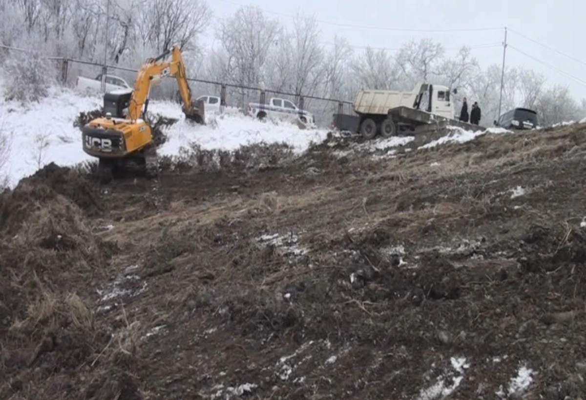 Qusarda bataqlığa çevrilmiş su anbarı bərpa olunur