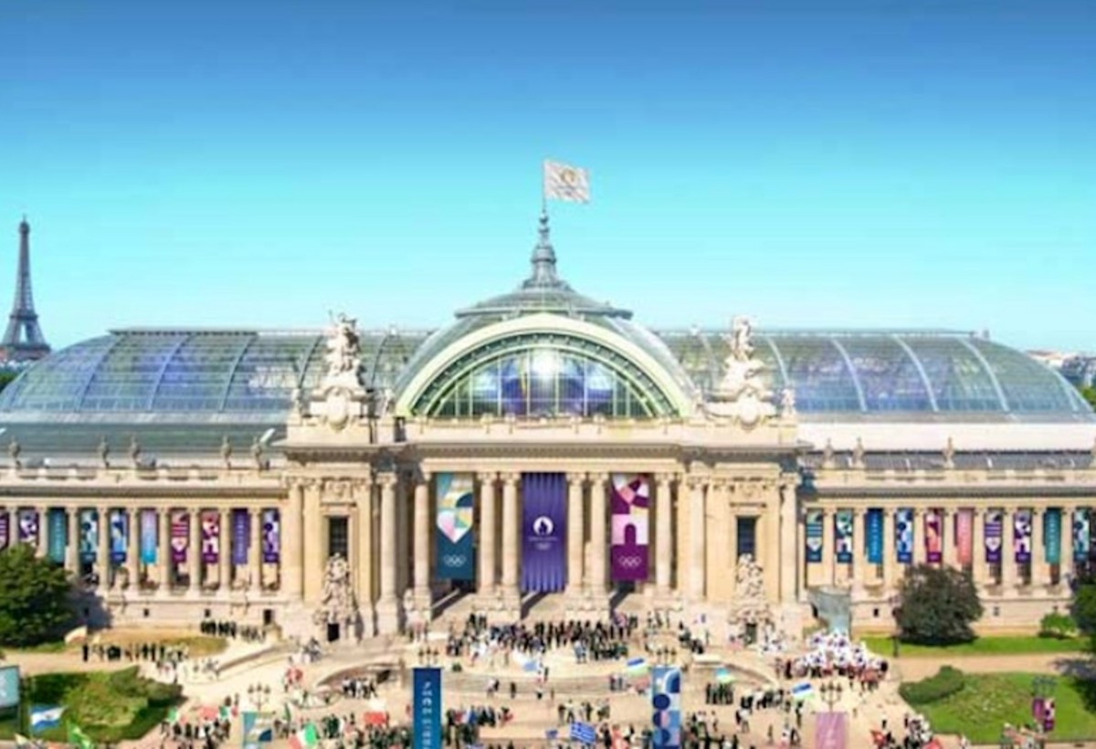 Azərbaycanlı rəssamların əsərləri Parisin möhtəşəm Böyük Sarayında - FOTO