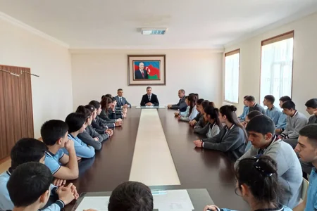 Kəngərli məktəblilərinə erkən nikahın fəsadları izah olundu