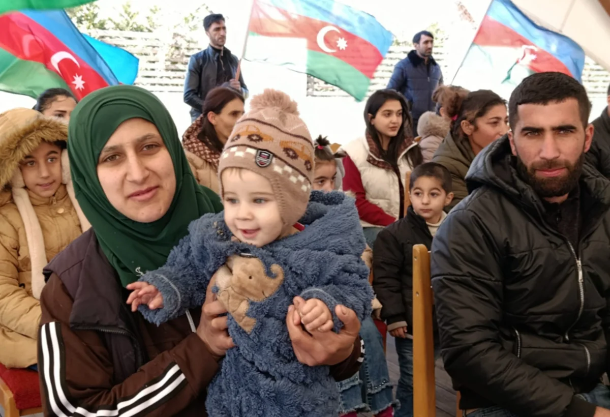 Azad olunmuş daha bir kənd ilk sakinlərini qəbul etdi - FOTO
