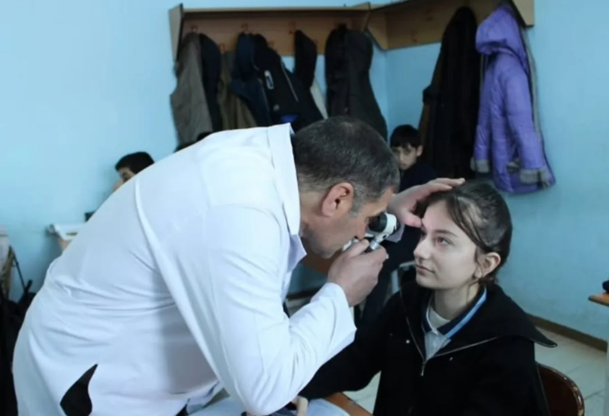 Kürdəmirin kəndində 80-dən çox uşaq tibbi müayinədən keçirilib