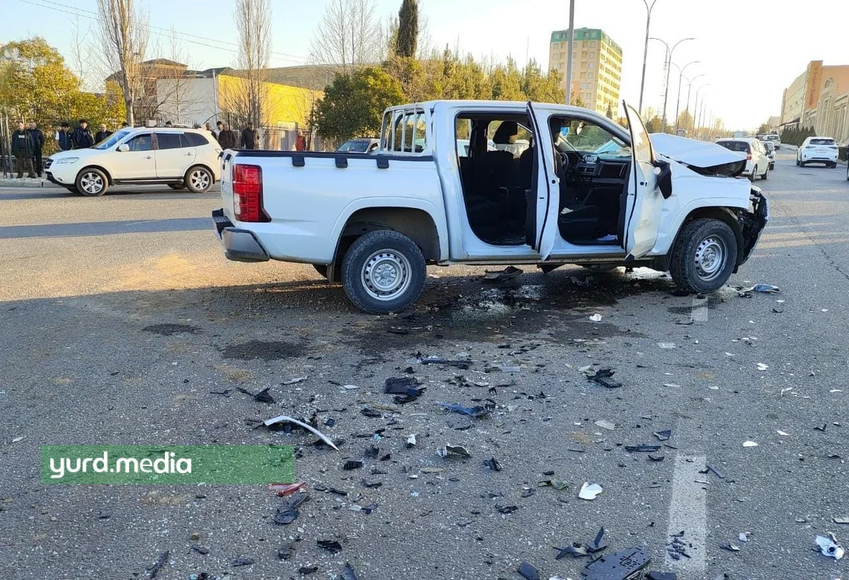 Gəncədə avtomobillər toqquşub, 5 nəfər xəsarət alıb - FOTO