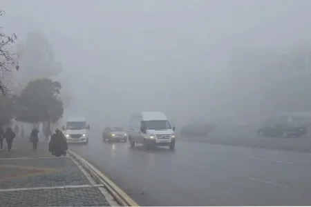 Yollarda dumandan görünüş məsafəsi 500 metrədək məhdudlaşacaq