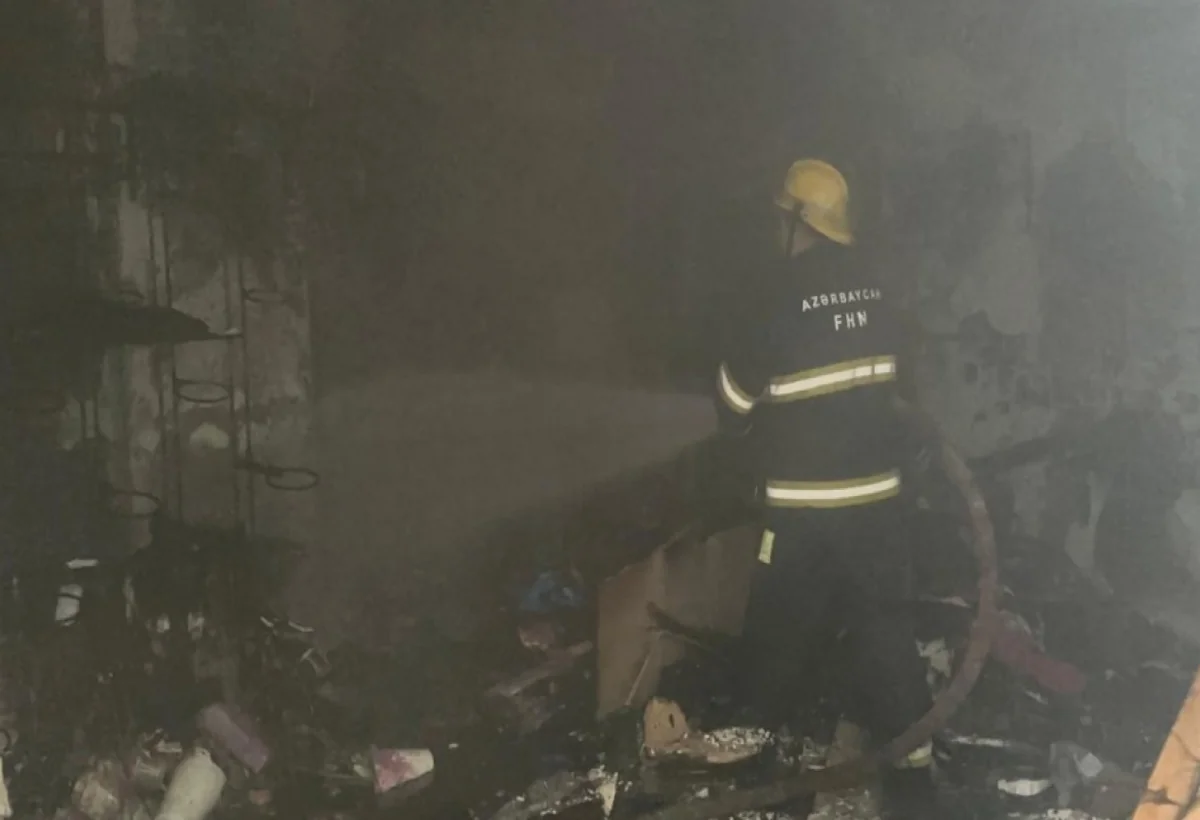 Bakıda gül mağazasında PARTLAYIŞ - VİDEO