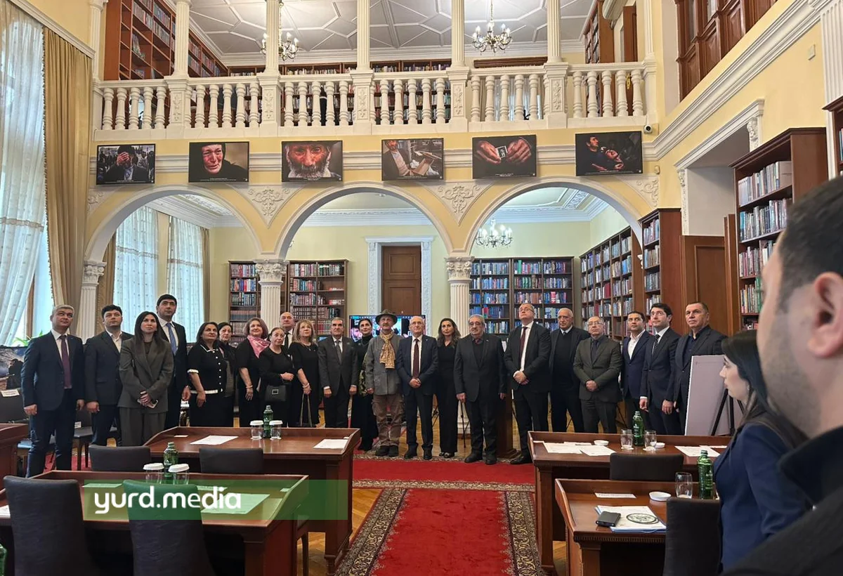 Xocalı ilə bağlı Reza Deqatinin müəllifi olduğu fotosübutların SƏRGİSİ