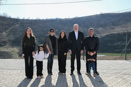 İlham Əliyev, Mehriban Əliyeva və Arzu Əliyeva Xocalının Xanabad kəndində - FOTO