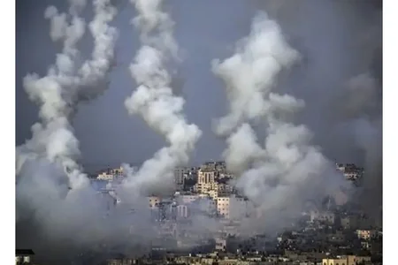 İran İsrailə hücuma keçdi: 125 raket atıldı