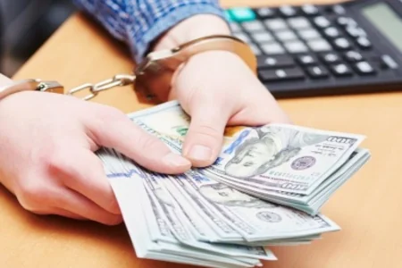 Axtarışda olan 13 dələduzluq edən şəxs saxlanıldı