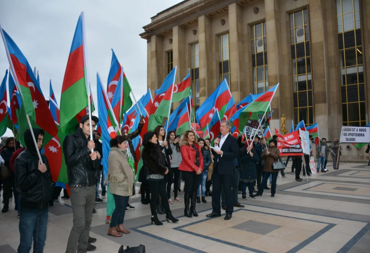 Xaricdə yaşayan azərbaycanlılara ÇAĞIRIŞ