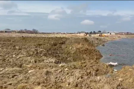 Sabunçuda gecələr gölün doldurulduğu üzə çıxıb - VİDEO