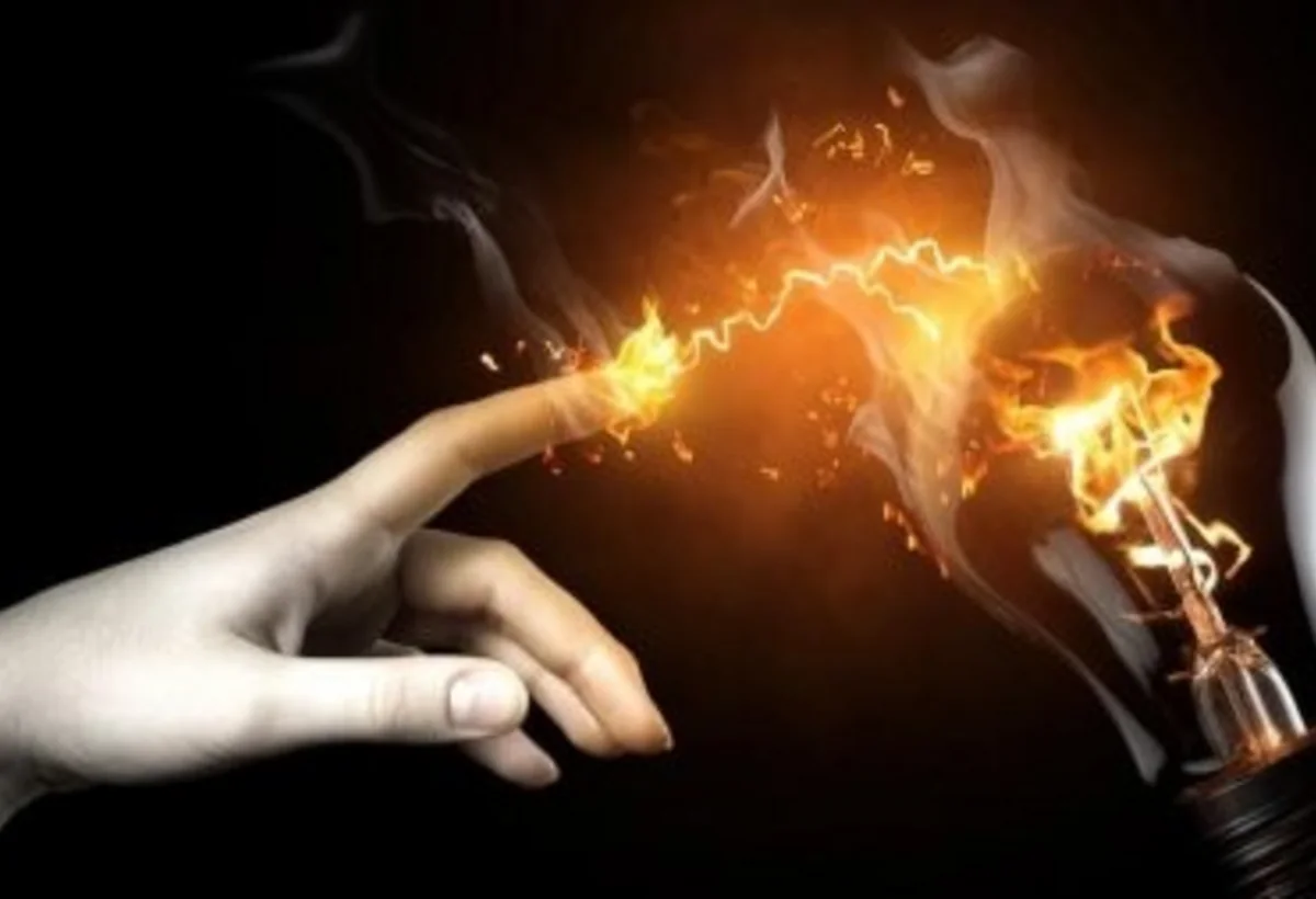 Bayram günü qadını tok vuraraq öldürdü