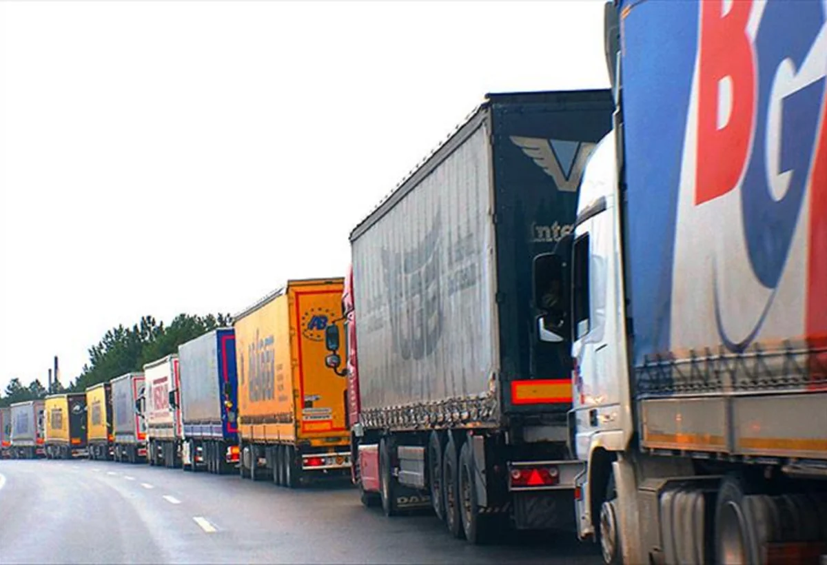 Azərbaycanla İran arasında yüklərin daşınması bərpa olunur