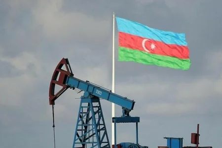 Azərbaycan nefti bir gündə 10 dollar bahalaşdı