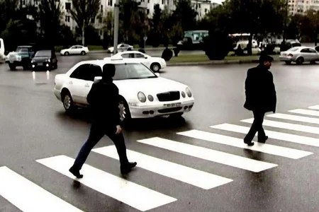 Deputat: “Yolu keçən hər adama görə maşın saxlayaq?”