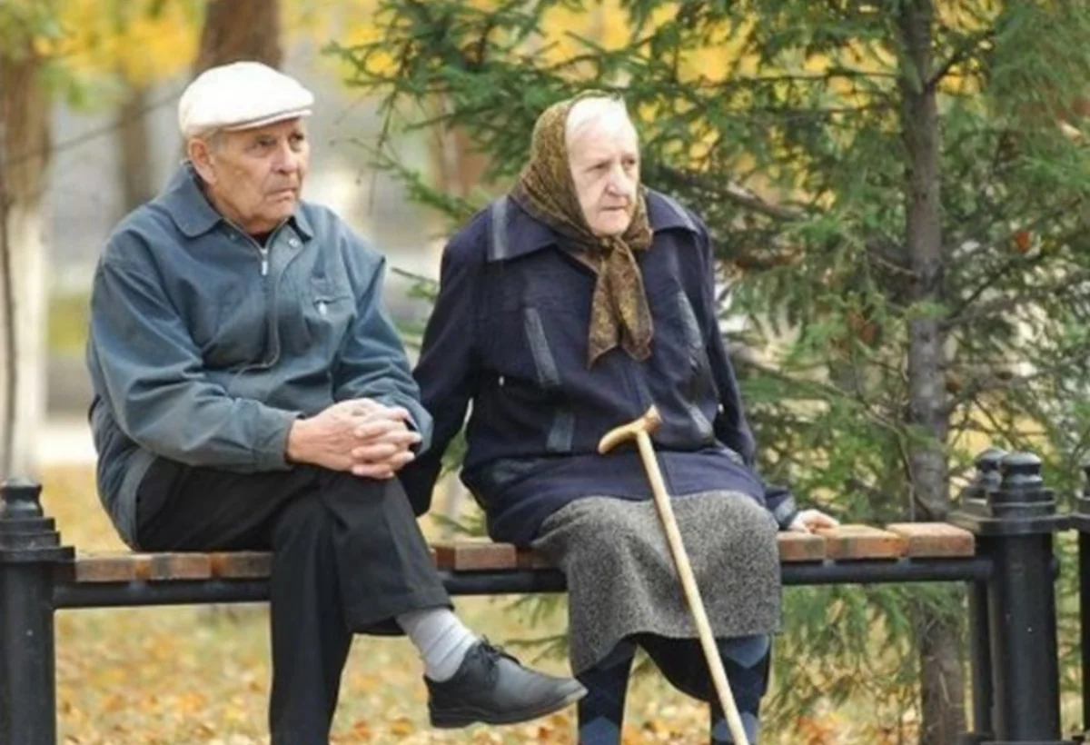 Azərbaycanda bu şəxslər pensiyaya 5 il tez çıxacaqlar