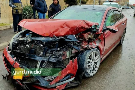 Gəncədə avtomobillər toqquşdu, 3 nəfər xəsarət aldı - FOTO