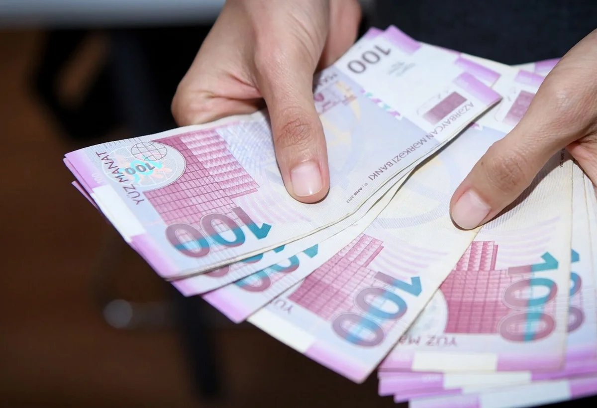 Bayram mükafatları, 13-cü maaş LƏĞV EDİLİR