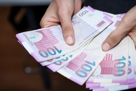 Bayram mükafatları, 13-cü maaş LƏĞV EDİLİR