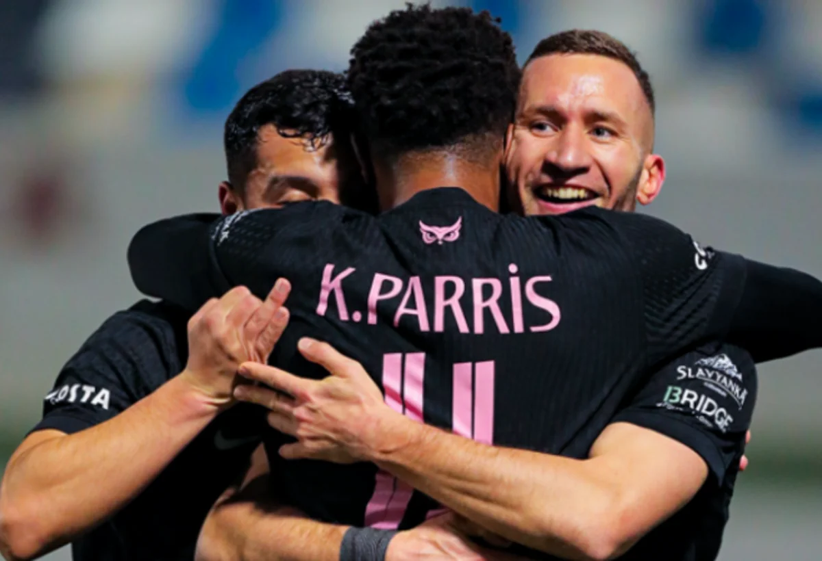 Sabah çempionluq marşını davam etdirir