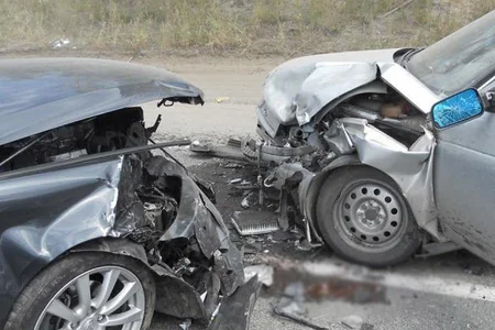 Goranboyda avtomobillər toqquşub, xəsarət alanlar var