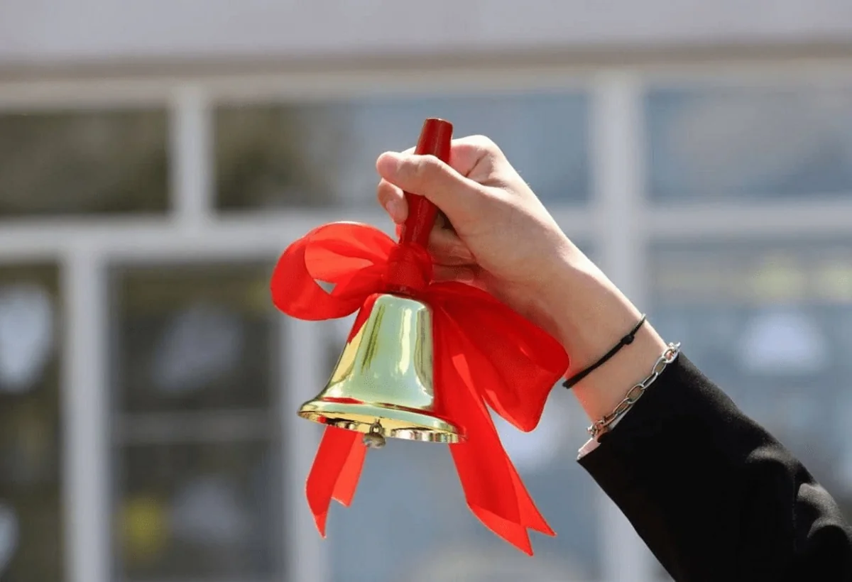 Məktəblərdə Son zəngin tarixi dəyişdi