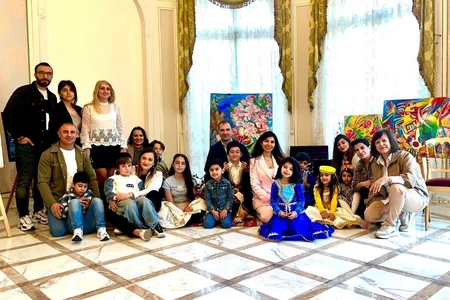 Parisdə yaşayan azərbaycanlı uşaqlar Novruz bayramını birlikdə qeyd ediblər