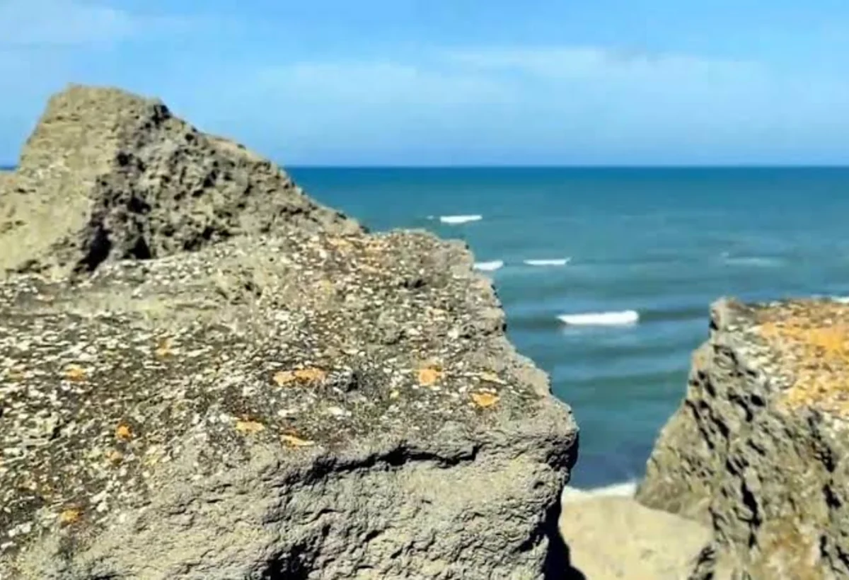 Qaya daşlarını zədələyən şəxsə cinayət işi başlanılıb