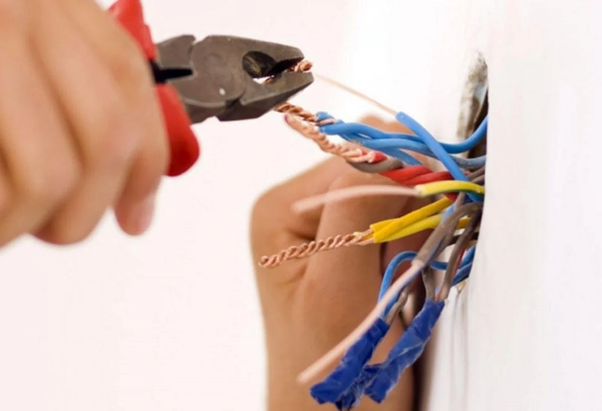 Beyləqanda yaşlı kişini elektrik cərəyanı öldürdü