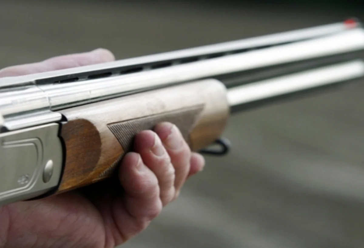 Oğluna tuşlanan silahın qarşısına keçən 70 yaşlı kişi öldürülüb