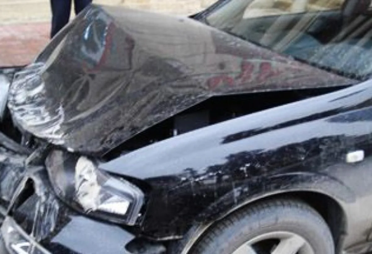 Qazaxda minik avtomobili KAMAZ-la toqquşub, ölən var