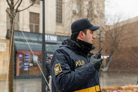 Yağışlı havaya görə polis bir sutkada 800-ə qədər çağırışa çıxıb