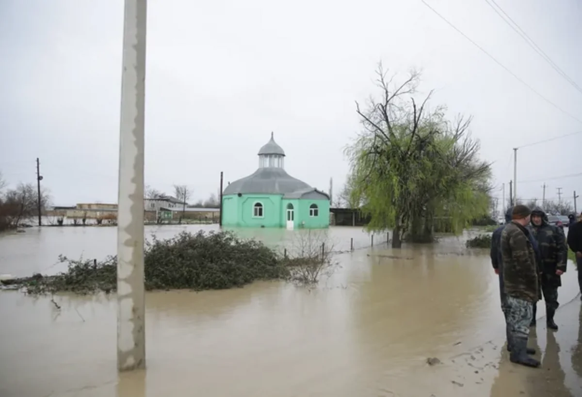 Xaçmazda sel suları evlərə dolub, körpü dağılıb - VİDEO