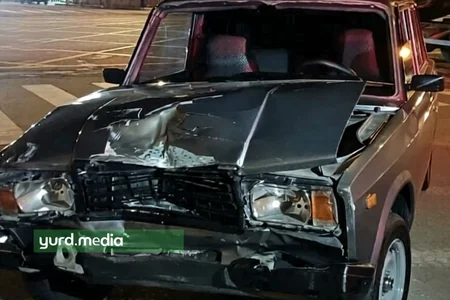 Gəncədə BYD ilə VAZ toqquşdu, xəsarət alanlar var