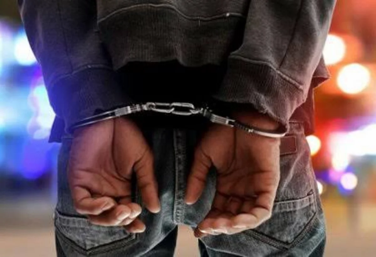 Bakıda avtomobillərdən oğurluq edən şəxslər saxlanılıblar