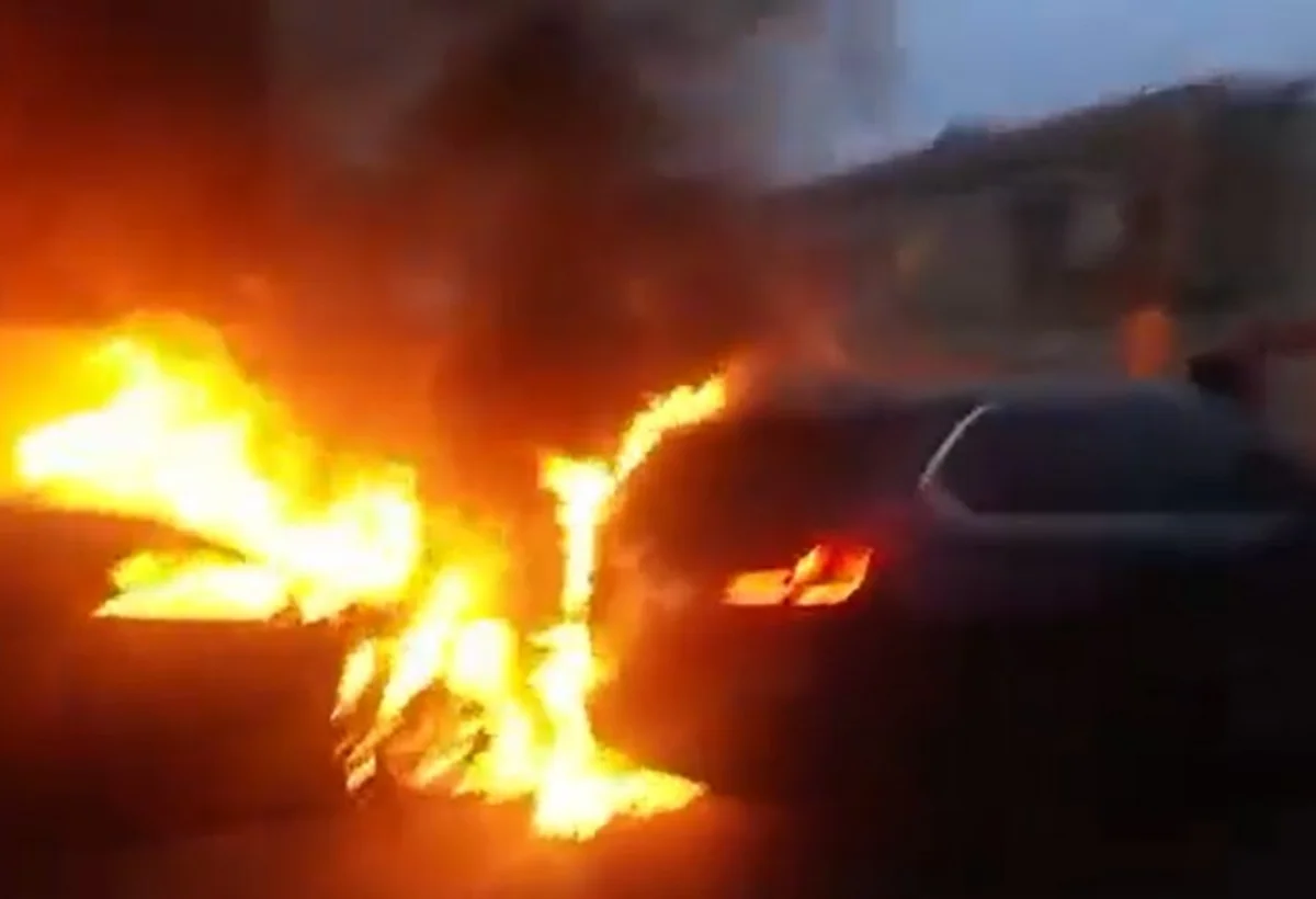 Masazırda Hyundai yandı, BMW-ni də alışdırdı - VİDEO