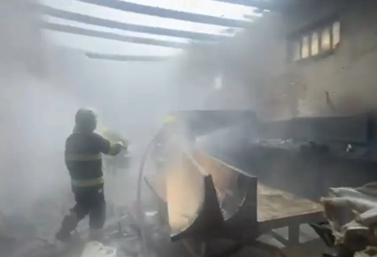 Mebel sexi yandı - VİDEO