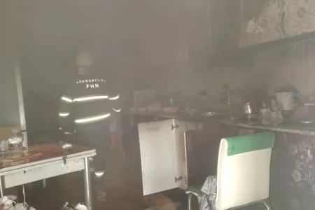 Mətbəxdə PARTLAYIŞ: Xəsarət alanlar var - VİDEO