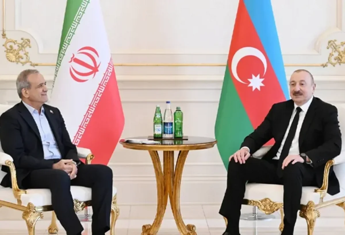 Pezeşkian İlham Əliyevə zəng edib