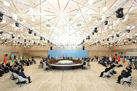 Türk dövlətlərinin hökumət başçıları Bakıda bəyanat qəbul etdi