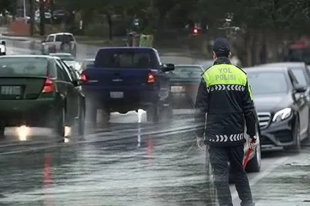 Yol polisi piyadalara və sürücülərə çağırış edib