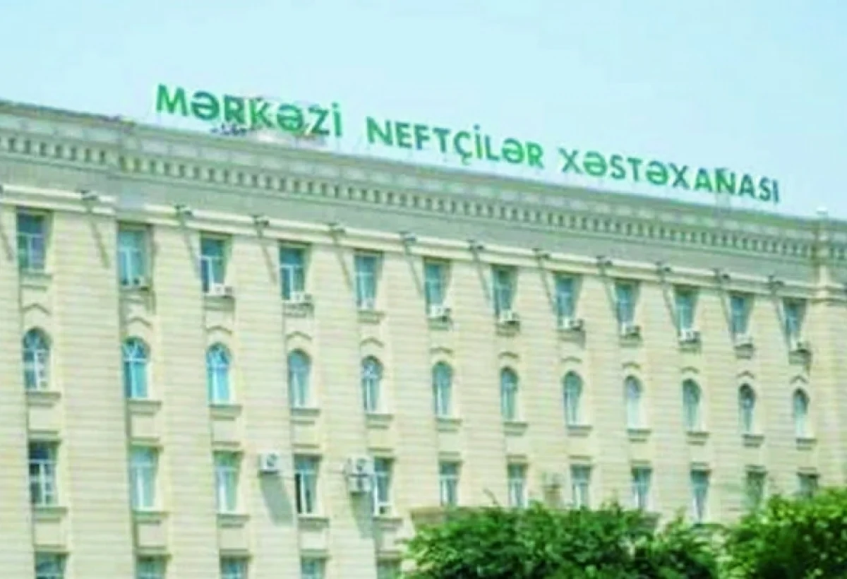 Mərkəzi Neftçilər Xəstəxanasında saatlarla uzanan növbə - VİDEO