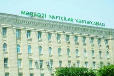 Mərkəzi Neftçilər Xəstəxanasında saatlarla uzanan növbə - VİDEO