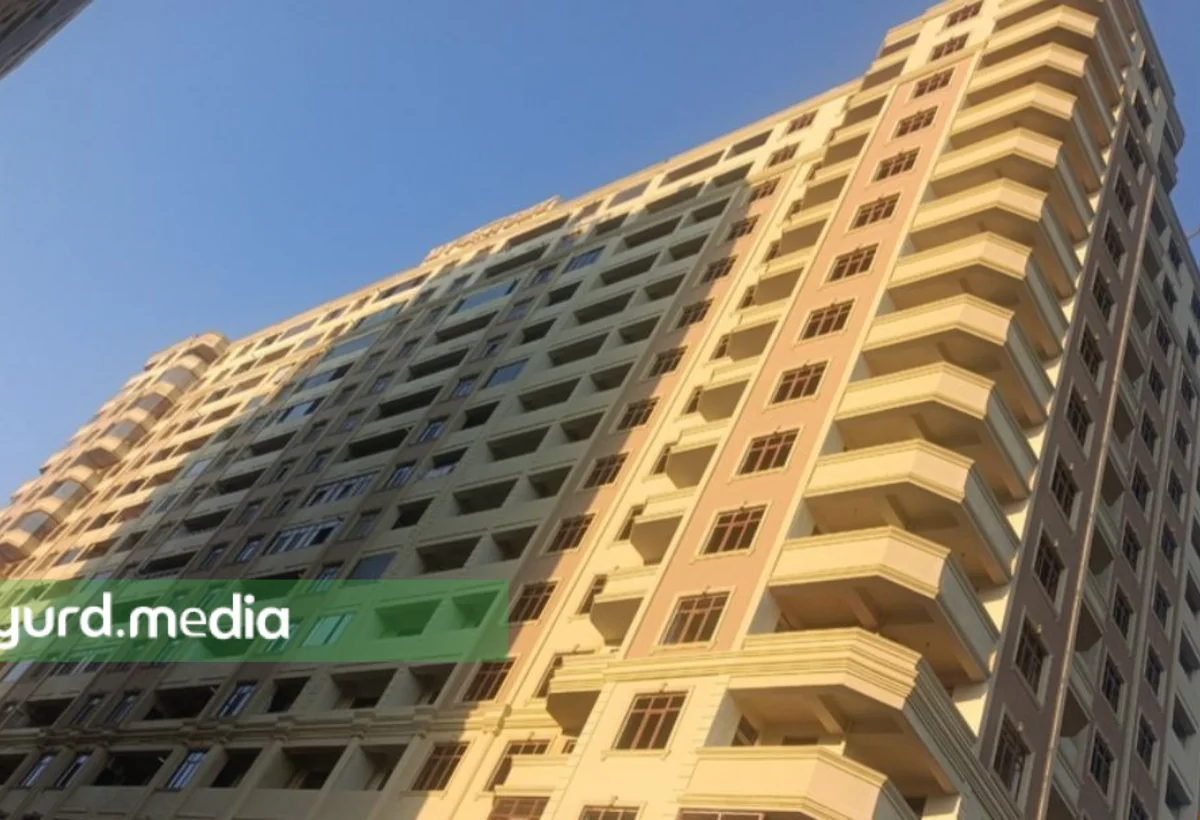 Bakıda tikinti qalmaqalı: eyni mənzillər bir neçə şəxsə satılıb