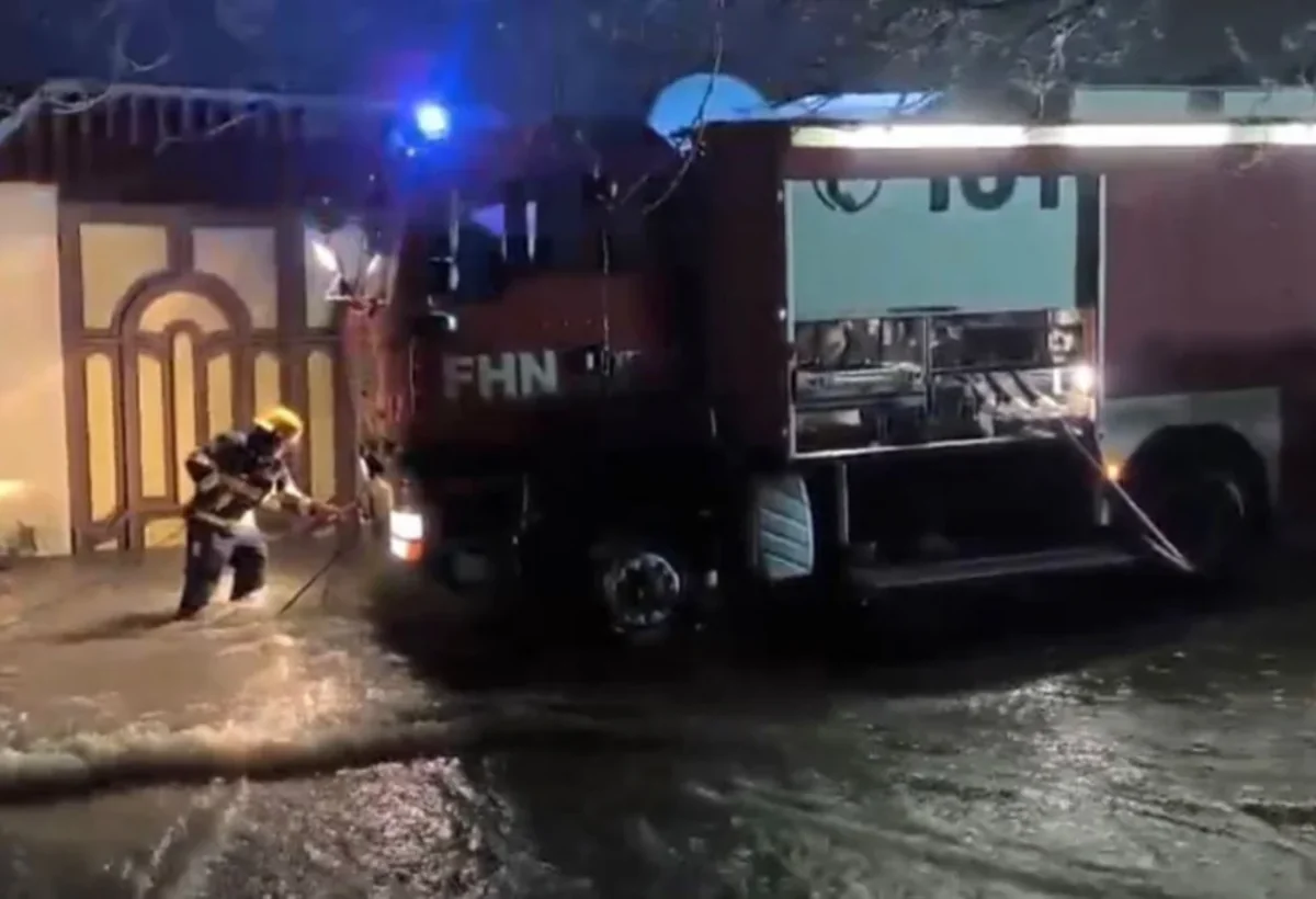 Bakının bu ərazilərində suçəkmə və təxliyə tədbirləri görülür - VİDEO