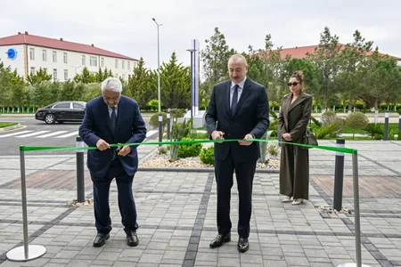 İlham Əliyev, Mehriban Əliyeva və Arif Paşayev Beynəlxalq Təlim Mərkəzinin AÇILIŞINDA