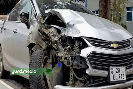 Gəncədə avtomobillər toqquşub, ölən və xəsarət alan var - FOTO