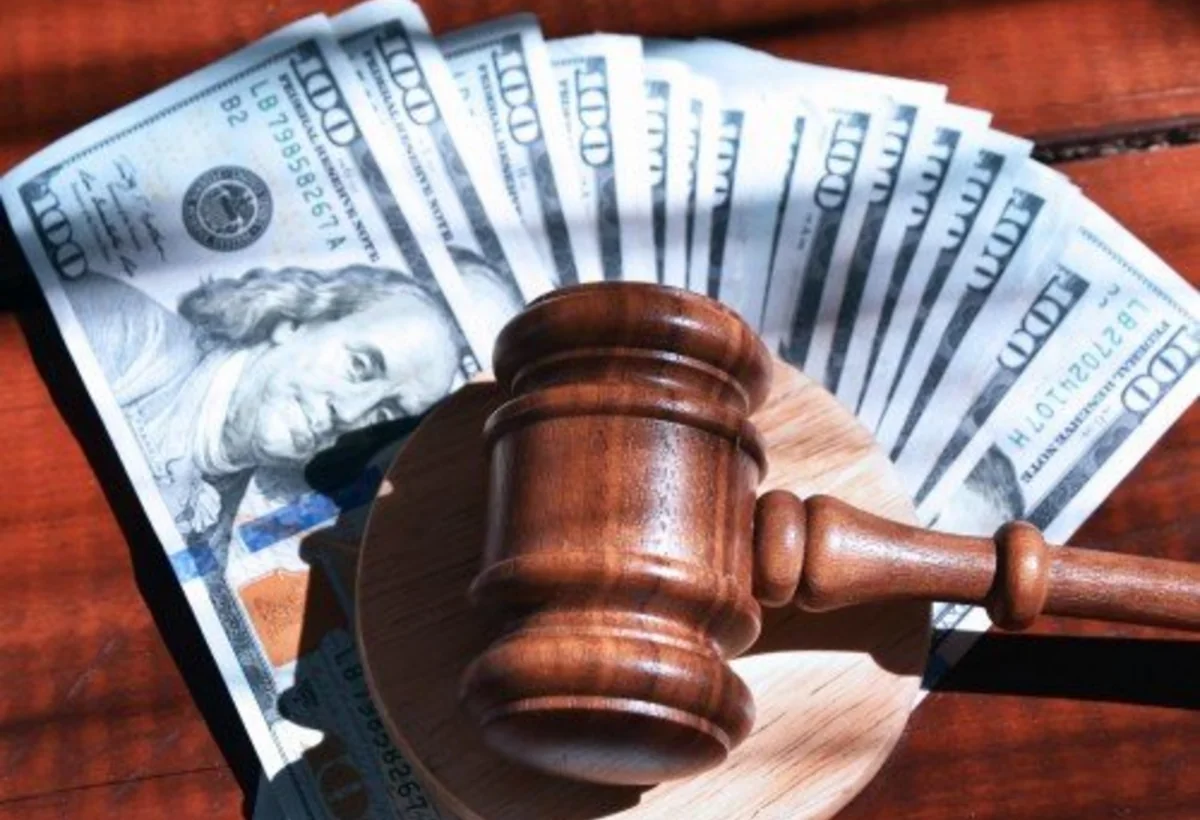 Nəhəng neft şirkətinin Azərbaycan nümayəndəliyi CƏRİMƏLƏNDİ