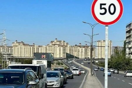 Bakının bəzi ərazilərində avtomobillər üçün sürət həddi saatda 50 kilometrə qədər endiriləcək