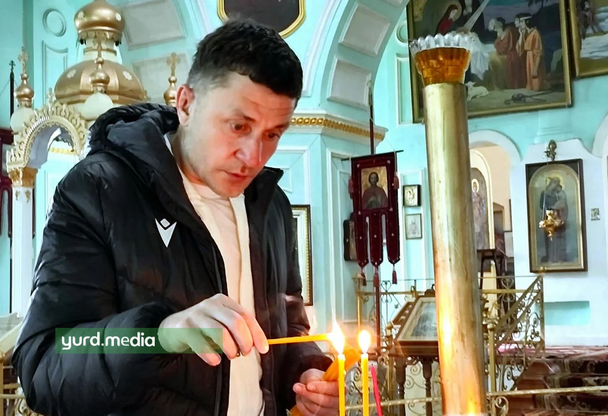 Sumqayıtın baş məşqçisi Gəncədə ibadət edib